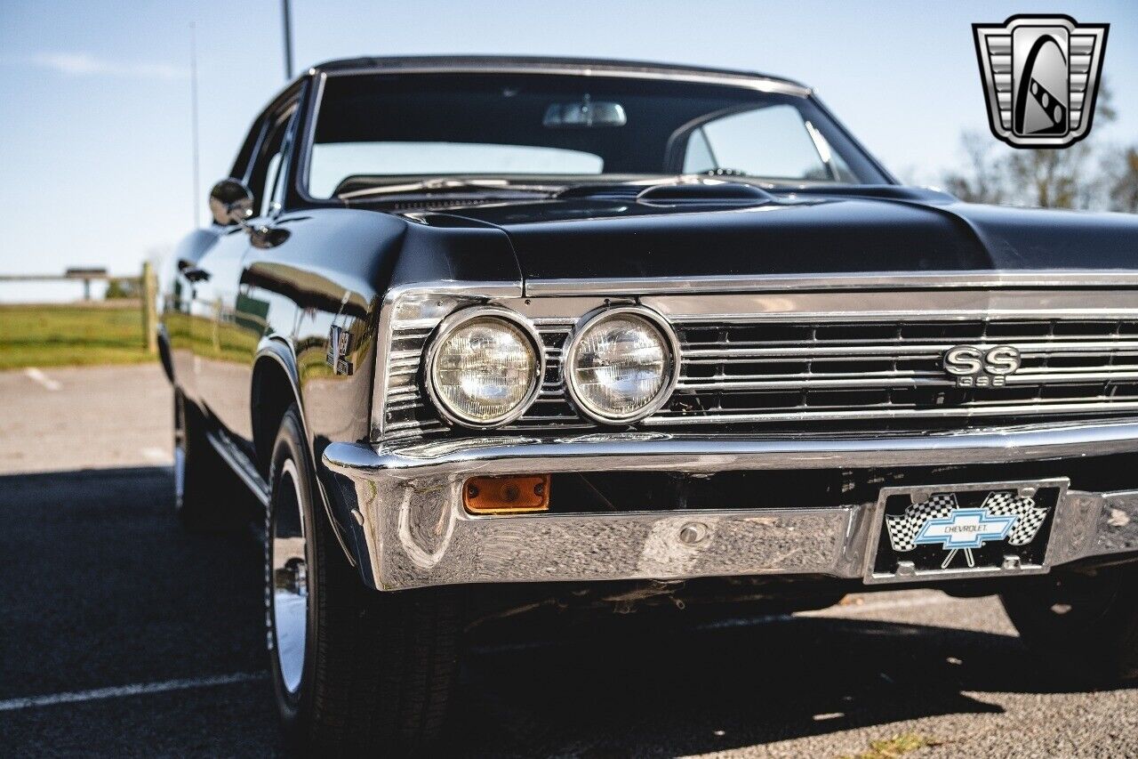 Chevrolet-Chevelle-Coupe-1967-11