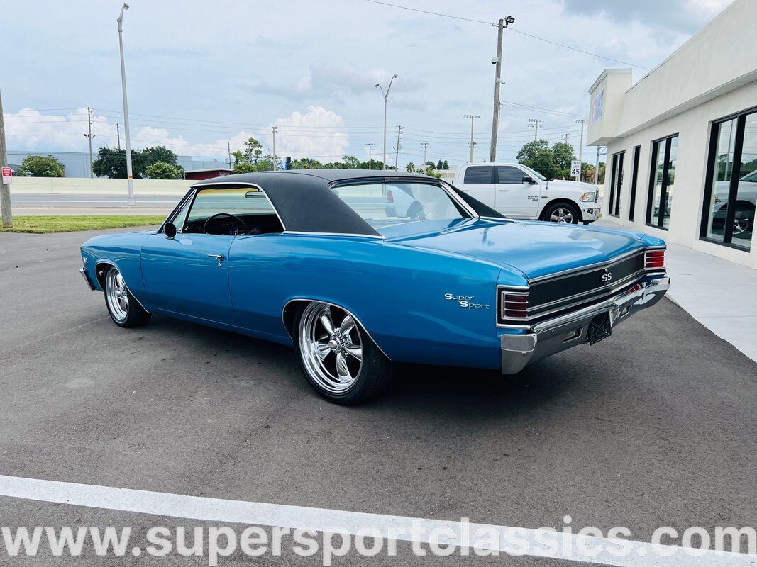 Chevrolet-Chevelle-Coupe-1967-2