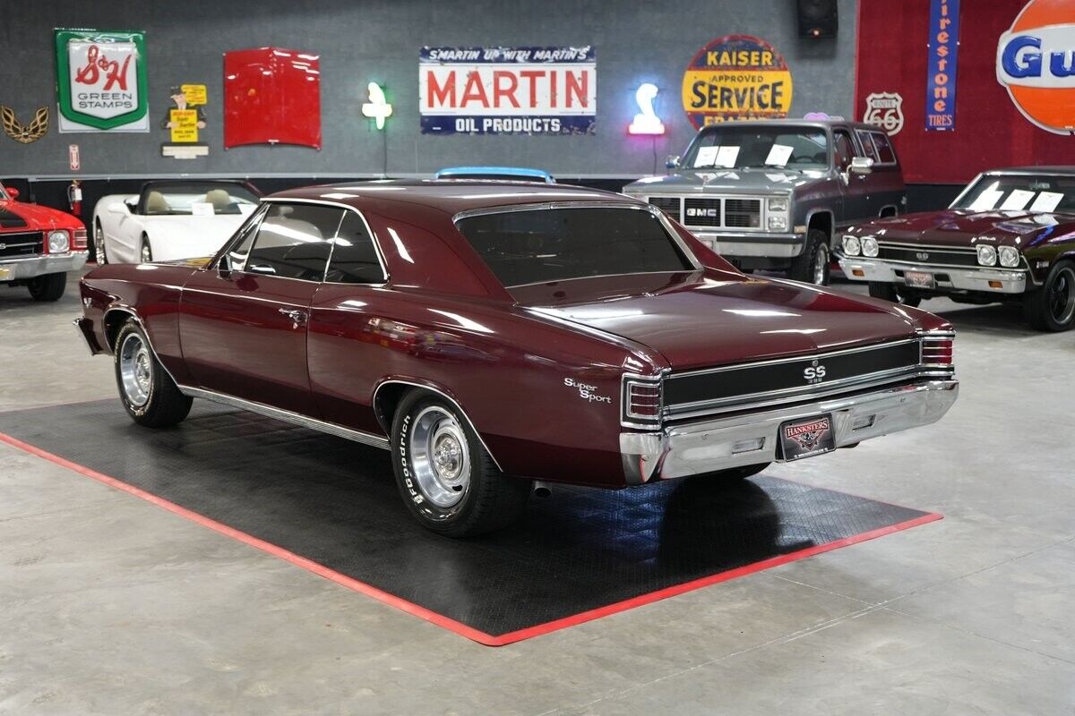 Chevrolet-Chevelle-Coupe-1967-3