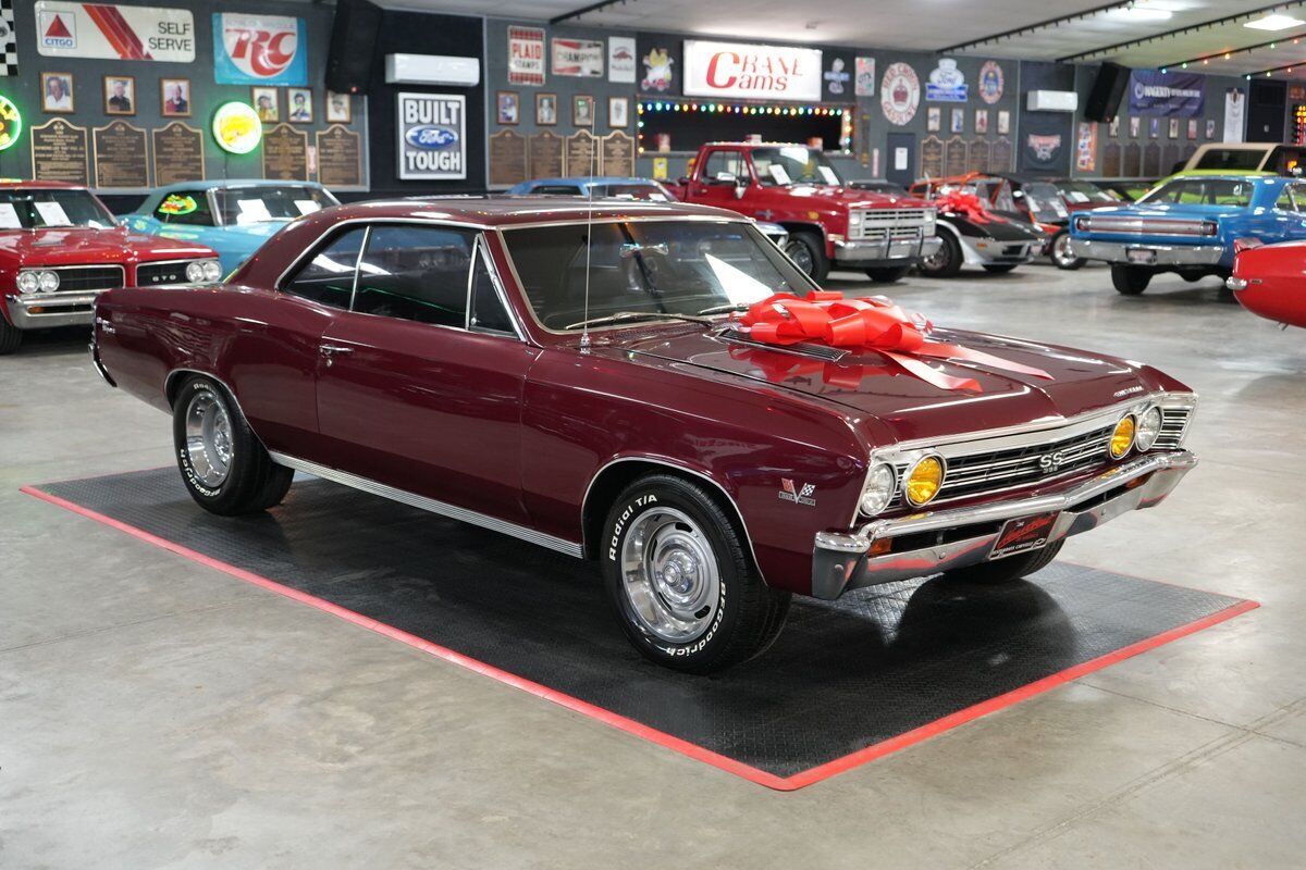 Chevrolet-Chevelle-Coupe-1967-3