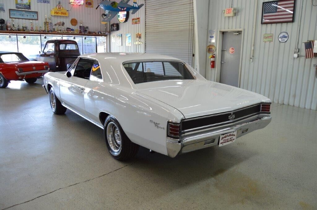 Chevrolet-Chevelle-Coupe-1967-6