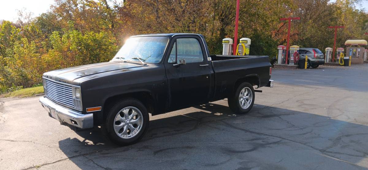 Chevrolet-Cheyenne-1981