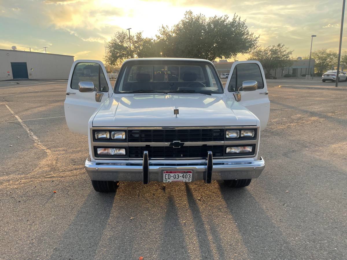 Chevrolet-Cheyenne-1989-8