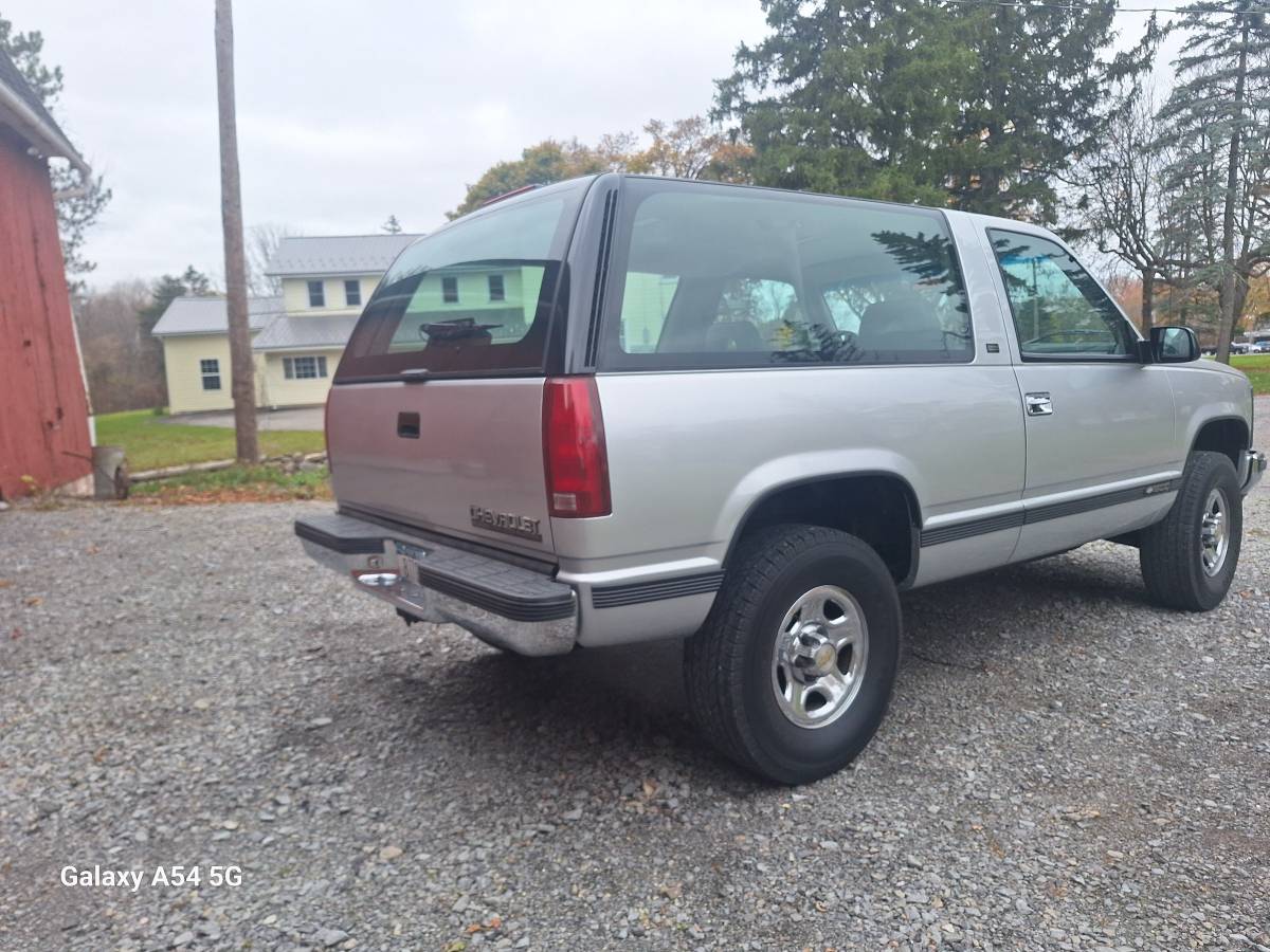 Chevrolet-Cheyenne-1994-2