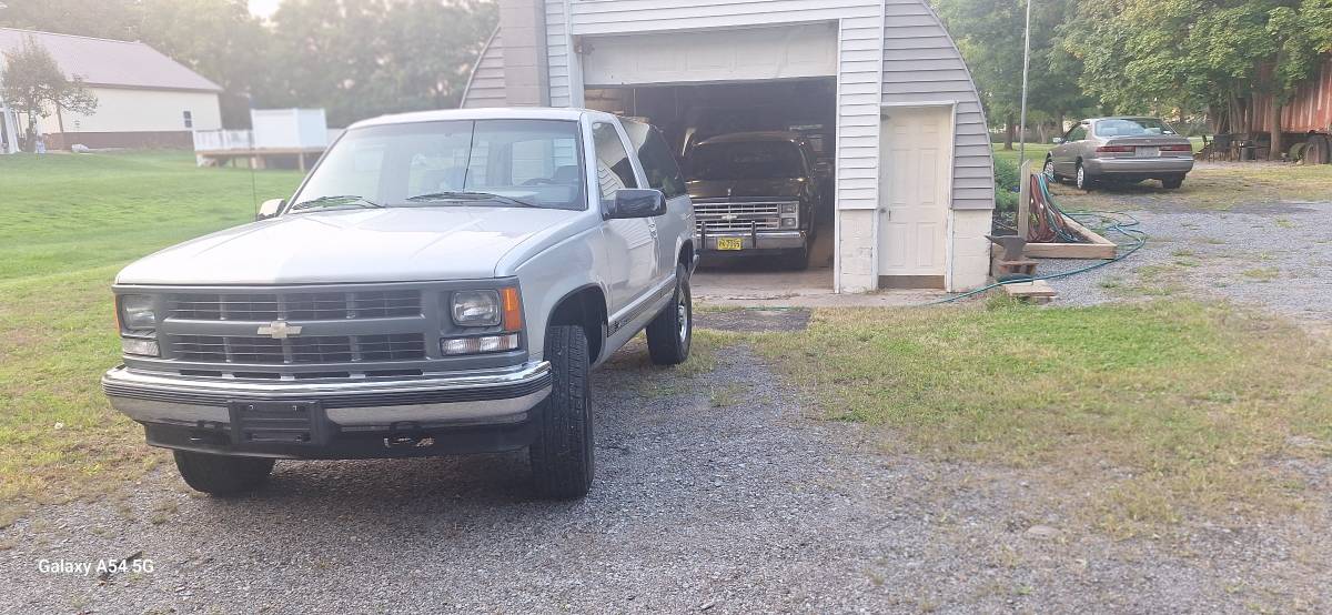 Chevrolet-Cheyenne-1994-22