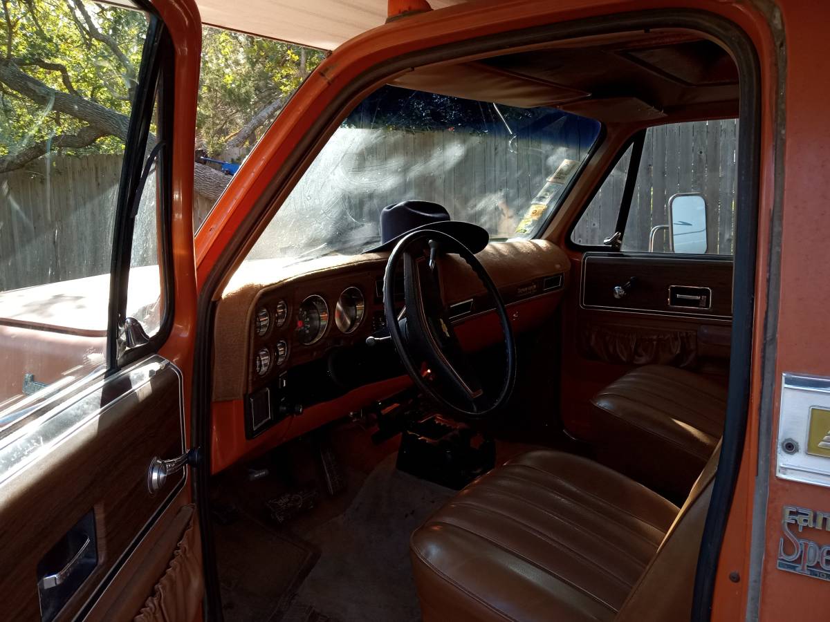 Chevrolet-Cheyenne-2500-1973-2