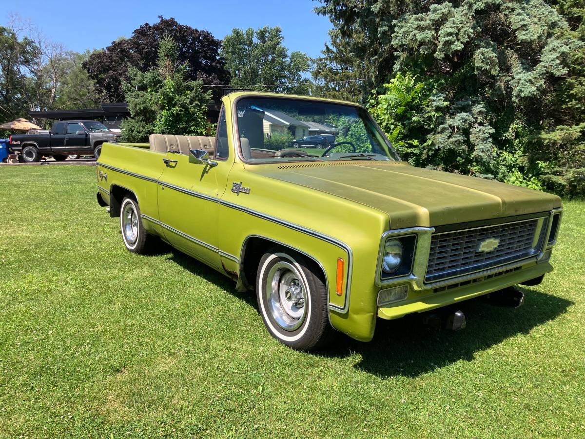 Chevrolet-Cheyenne-blazer-1973-1