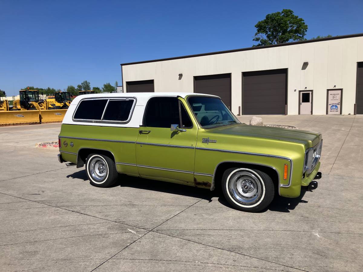 Chevrolet-Cheyenne-blazer-1973-16