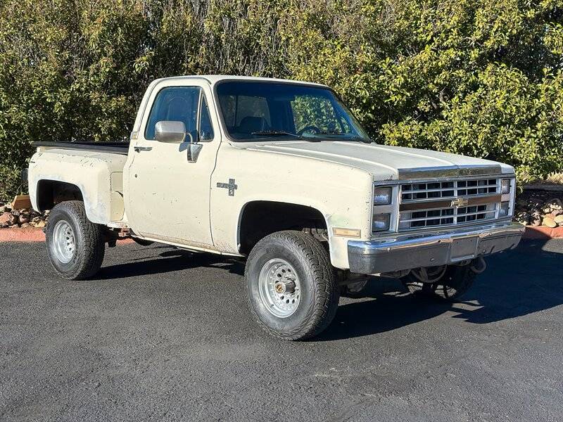 Chevrolet-Ck-10-series-k10-silverado-1985-2