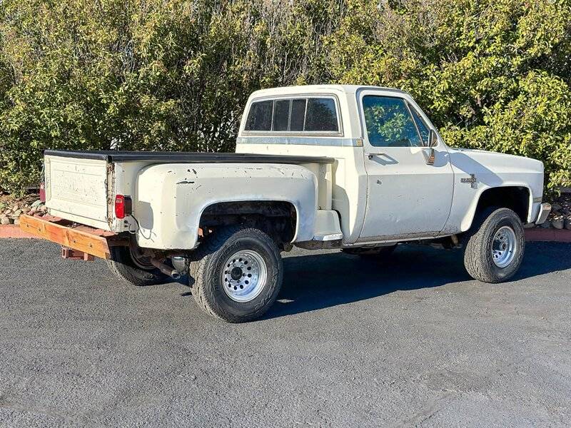 Chevrolet-Ck-10-series-k10-silverado-1985-4