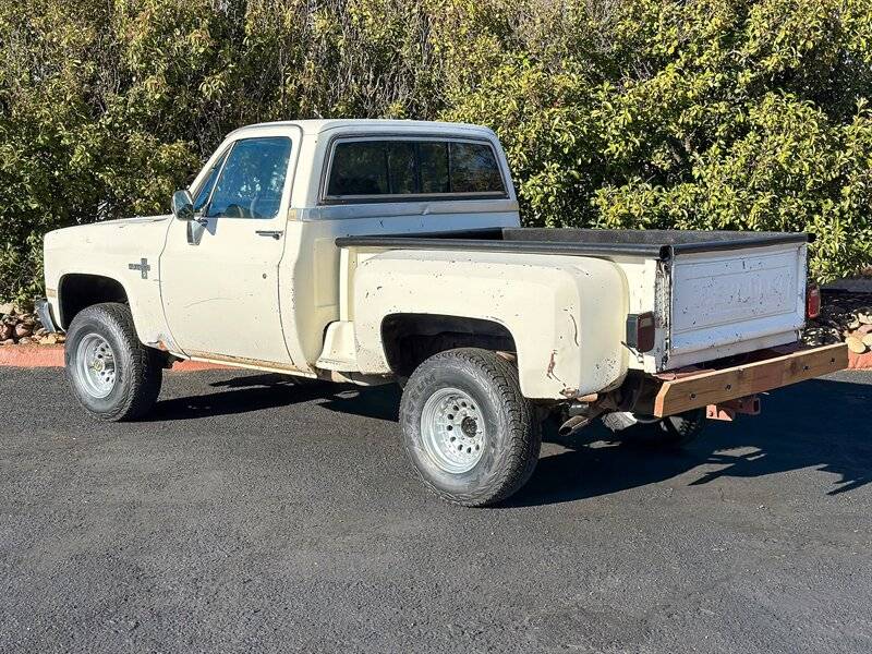 Chevrolet-Ck-10-series-k10-silverado-1985-6