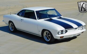 Chevrolet-Corvair-1966-9