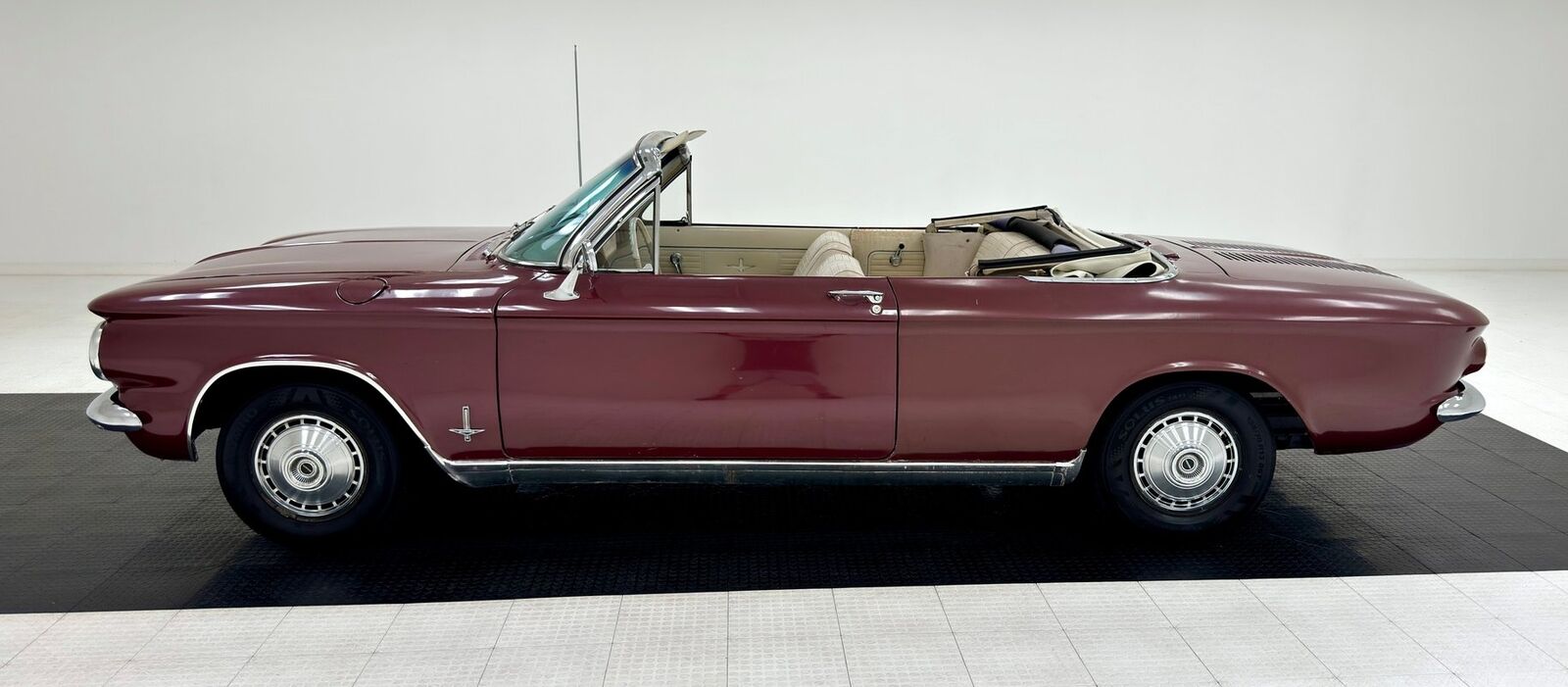 Chevrolet-Corvair-Cabriolet-1964-3