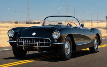 Chevrolet-Corvette-1956-1