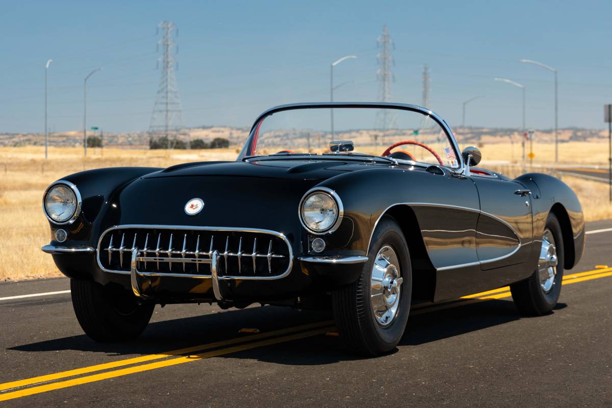 Chevrolet-Corvette-1956-1