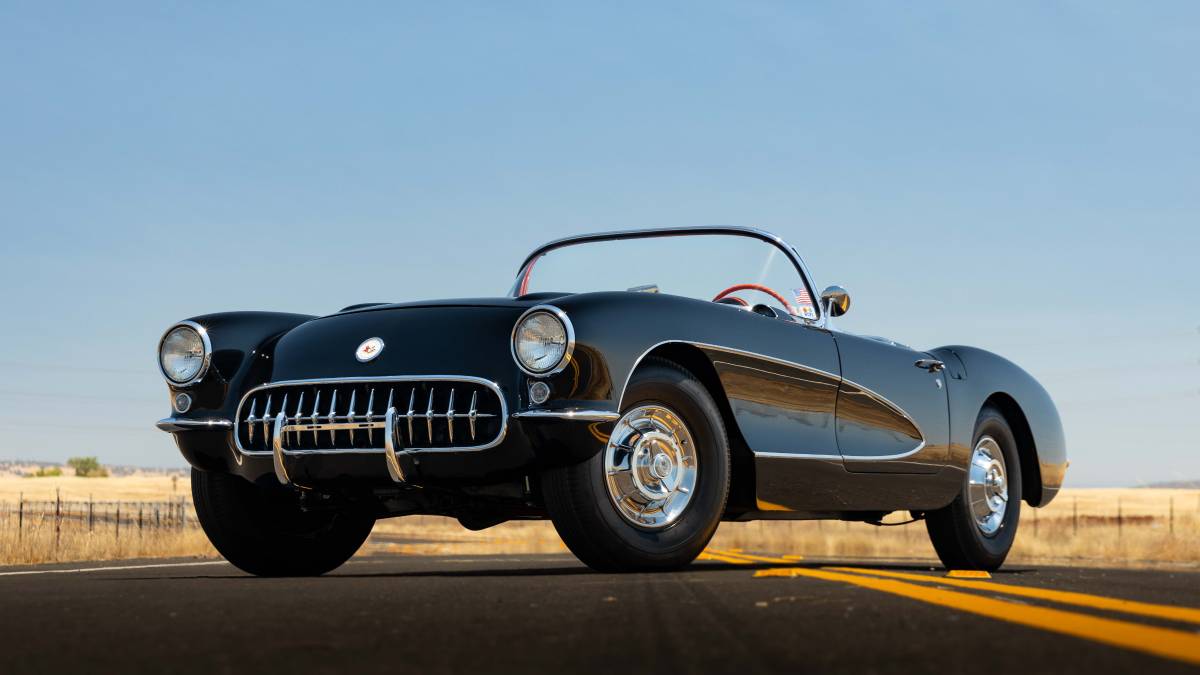 Chevrolet-Corvette-1956