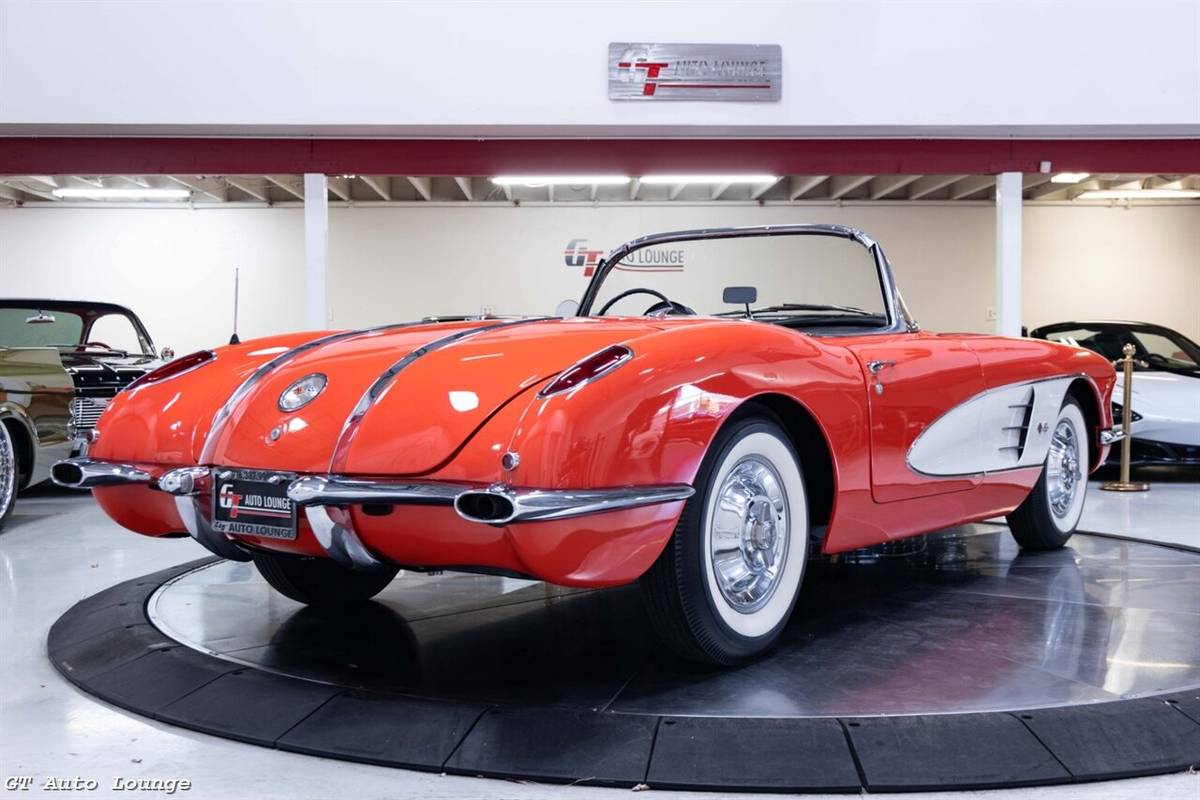 Chevrolet-Corvette-1958-4