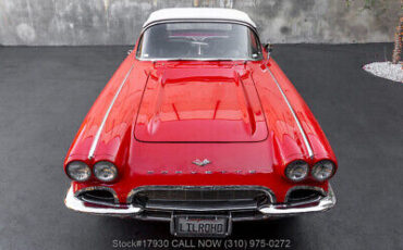 Chevrolet-Corvette-1961-10