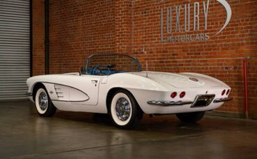 Chevrolet-Corvette-1961-5