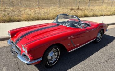 Chevrolet-Corvette-1962-14