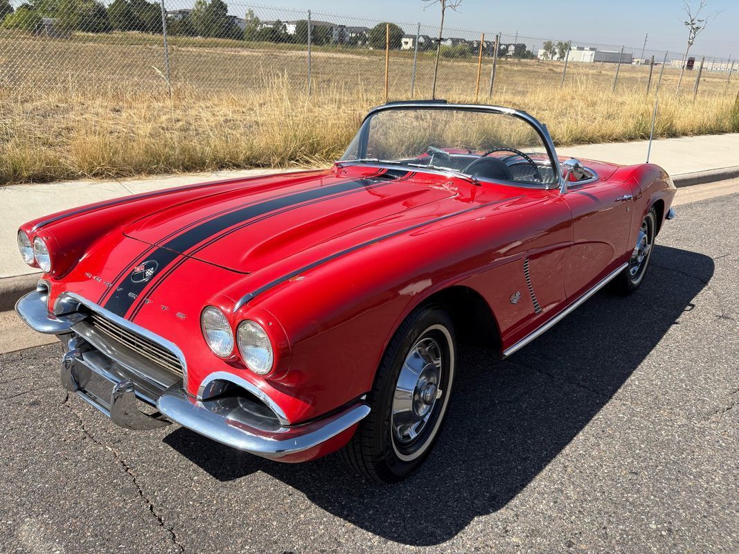 Chevrolet-Corvette-1962-16