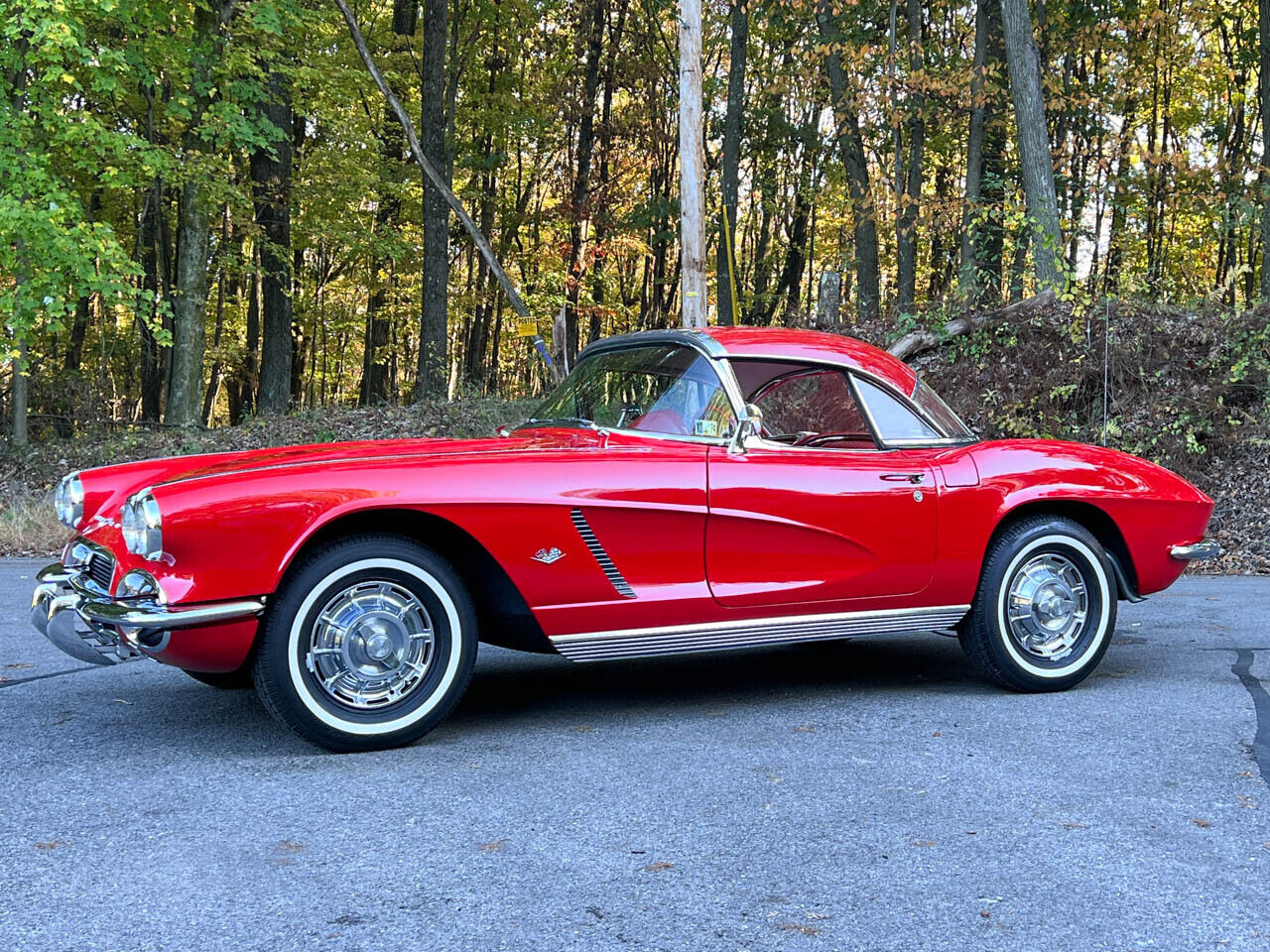 Chevrolet-Corvette-1962-2