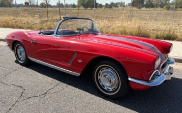 Chevrolet-Corvette-1962-24