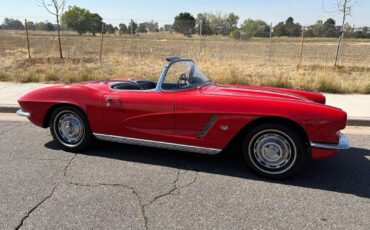 Chevrolet-Corvette-1962-25