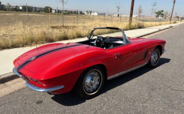 Chevrolet-Corvette-1962-26