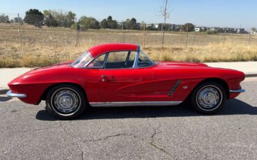 Chevrolet-Corvette-1962-32