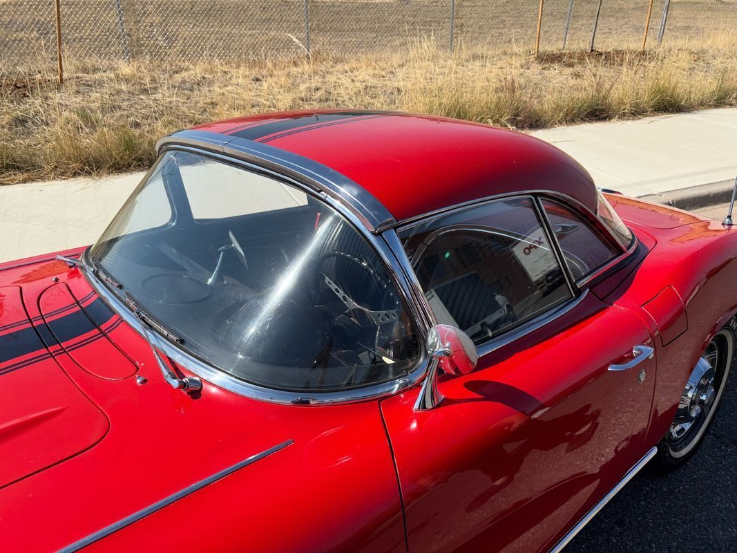 Chevrolet-Corvette-1962-35