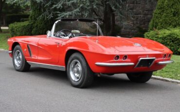 Chevrolet-Corvette-1962-4