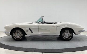 Chevrolet-Corvette-1962-5