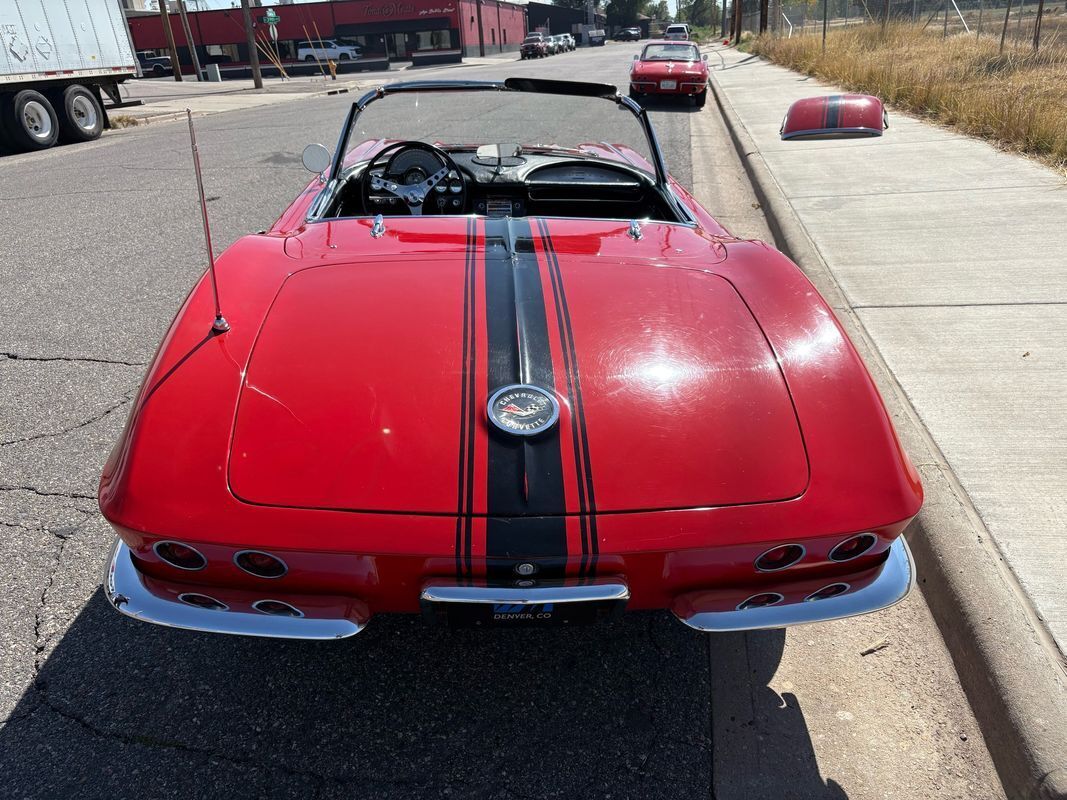 Chevrolet-Corvette-1962-5