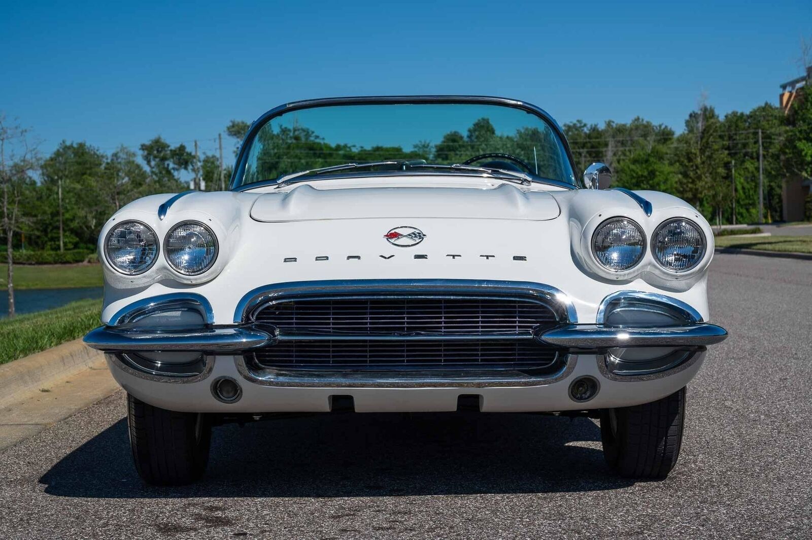 Chevrolet-Corvette-1962-8