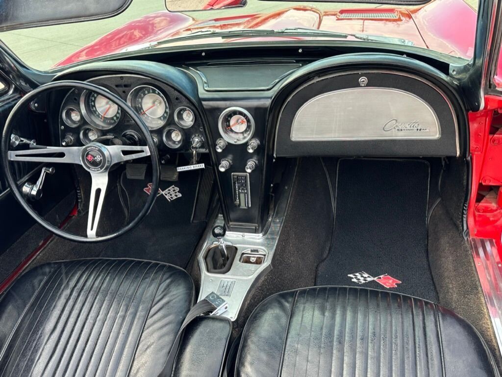 Chevrolet-Corvette-1963-9