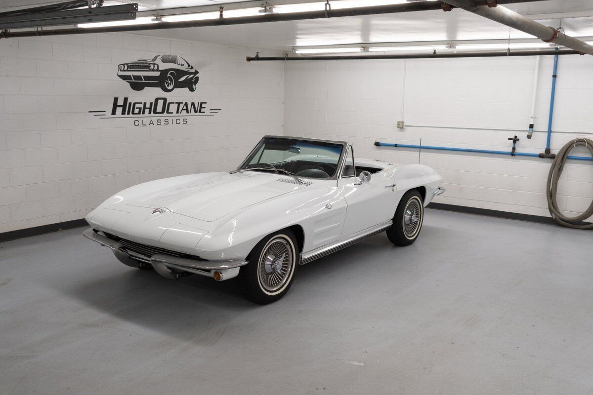 Chevrolet-Corvette-1964-1