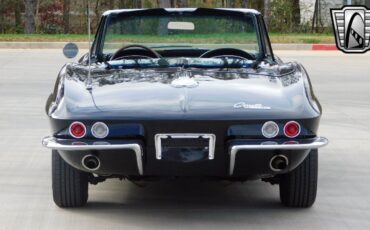 Chevrolet-Corvette-1964-10