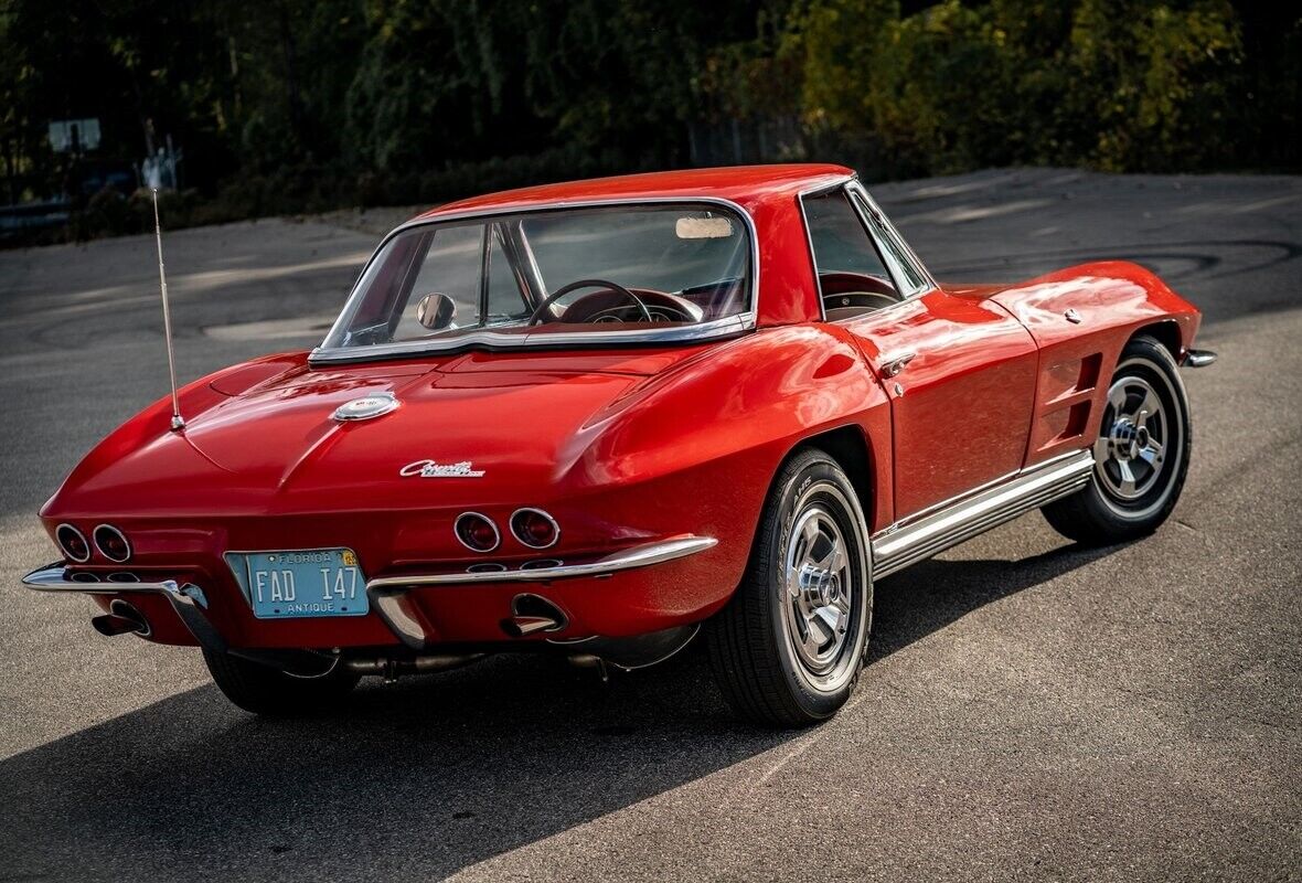 Chevrolet-Corvette-1964-10