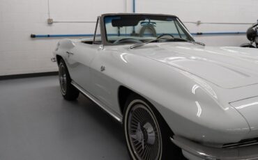 Chevrolet-Corvette-1964-18