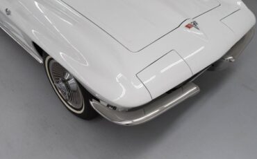 Chevrolet-Corvette-1964-19