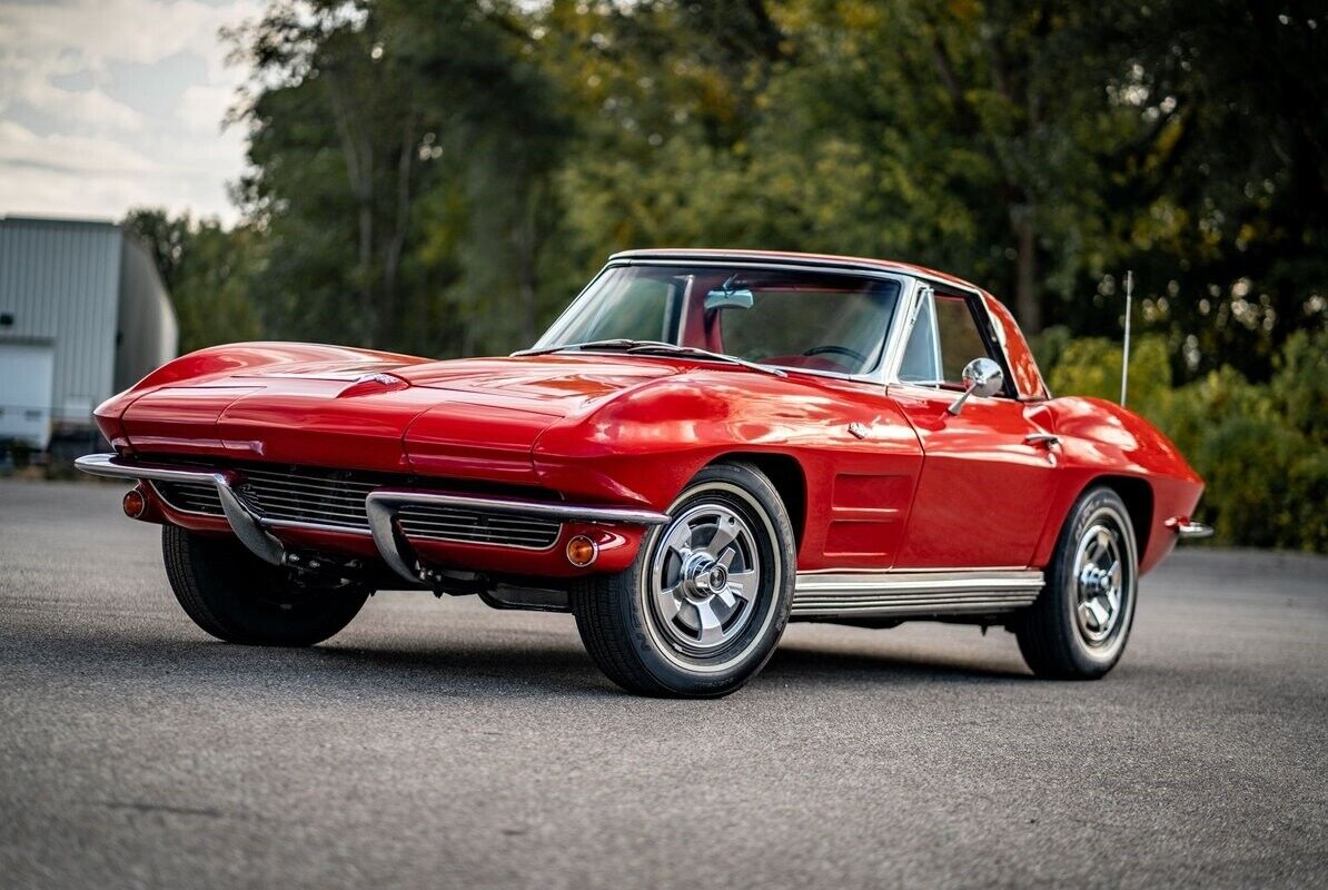 Chevrolet-Corvette-1964-2