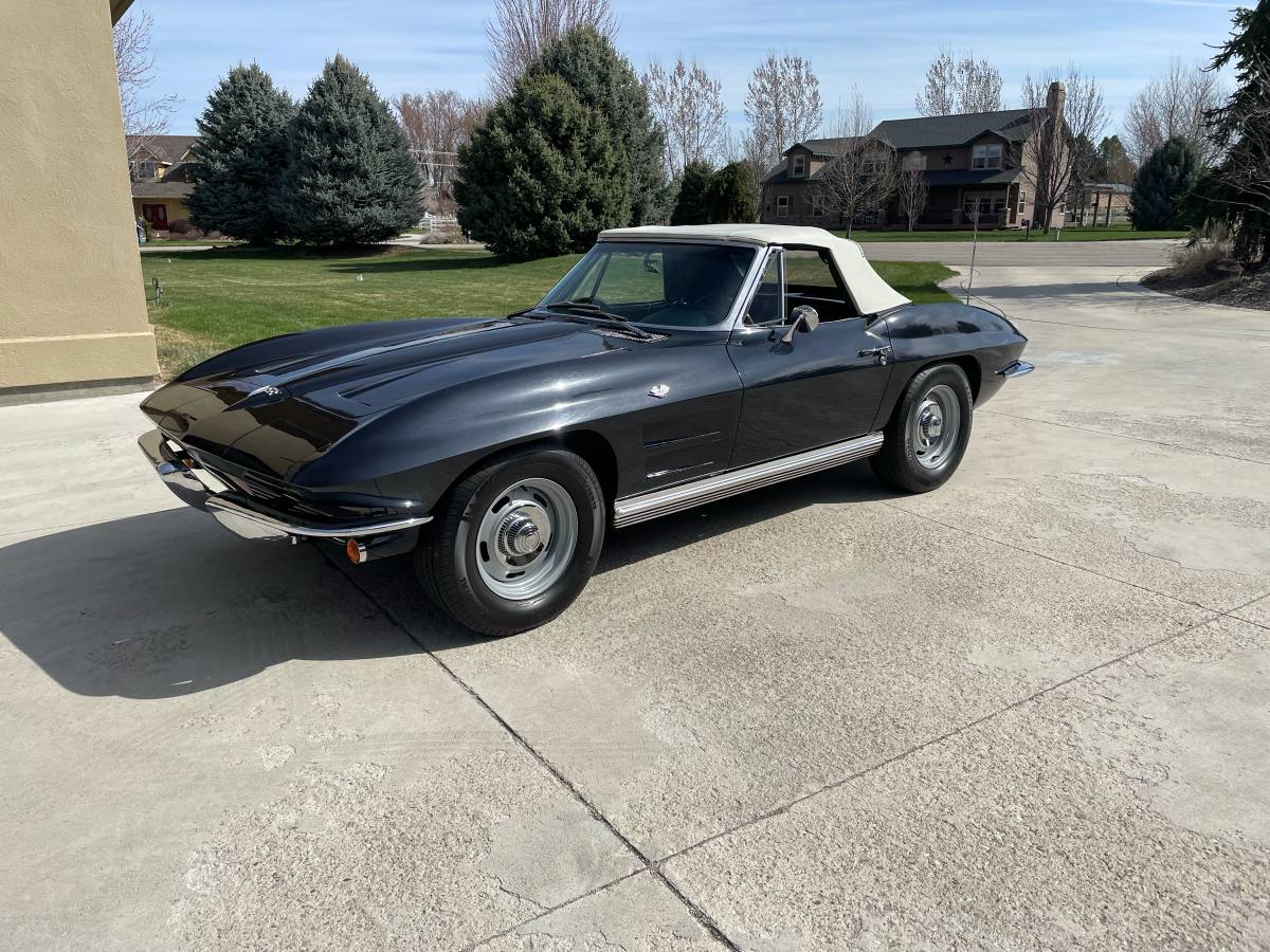 Chevrolet-Corvette-1964-2