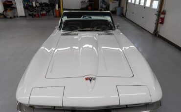 Chevrolet-Corvette-1964-21