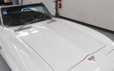 Chevrolet-Corvette-1964-29