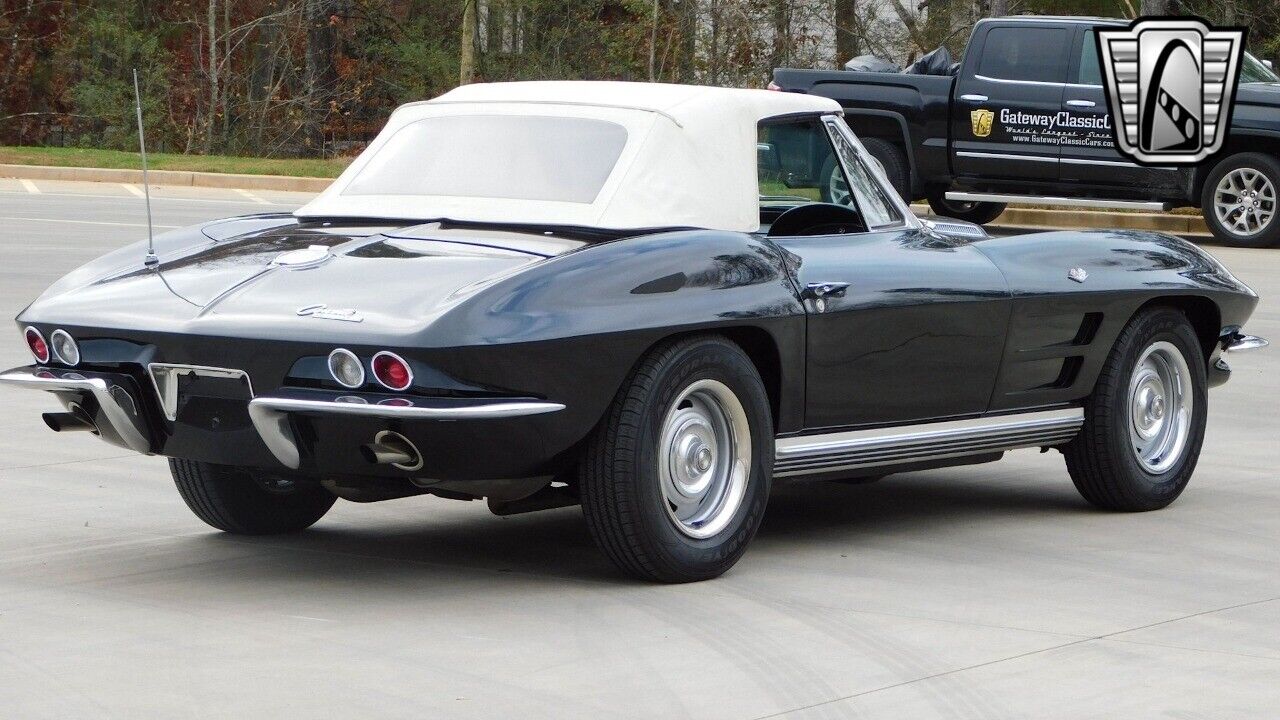 Chevrolet-Corvette-1964-3