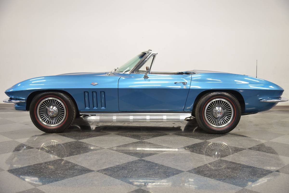 Chevrolet-Corvette-1965-23