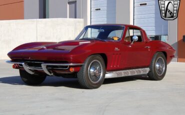 Chevrolet-Corvette-1965-3