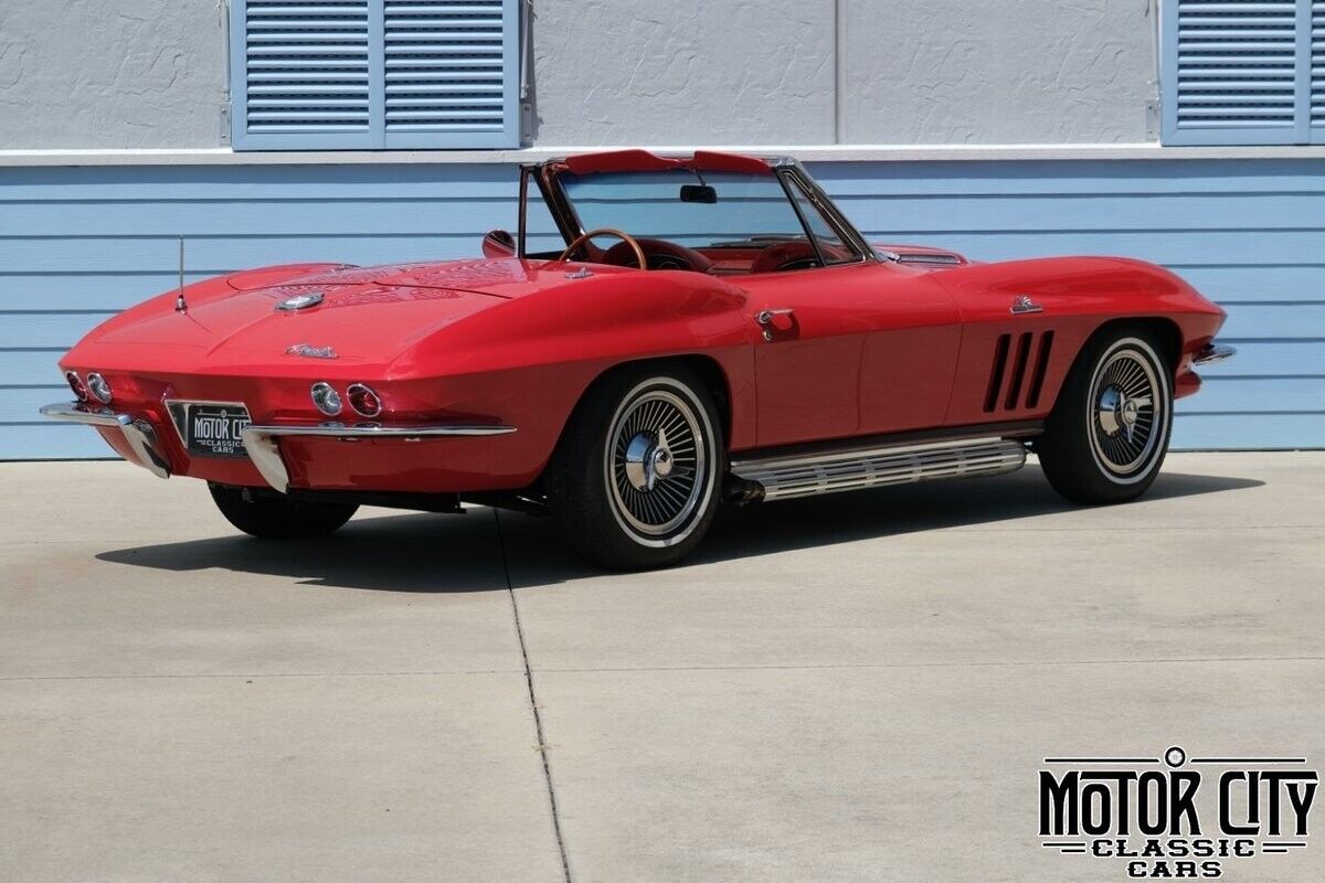 Chevrolet-Corvette-1965-3