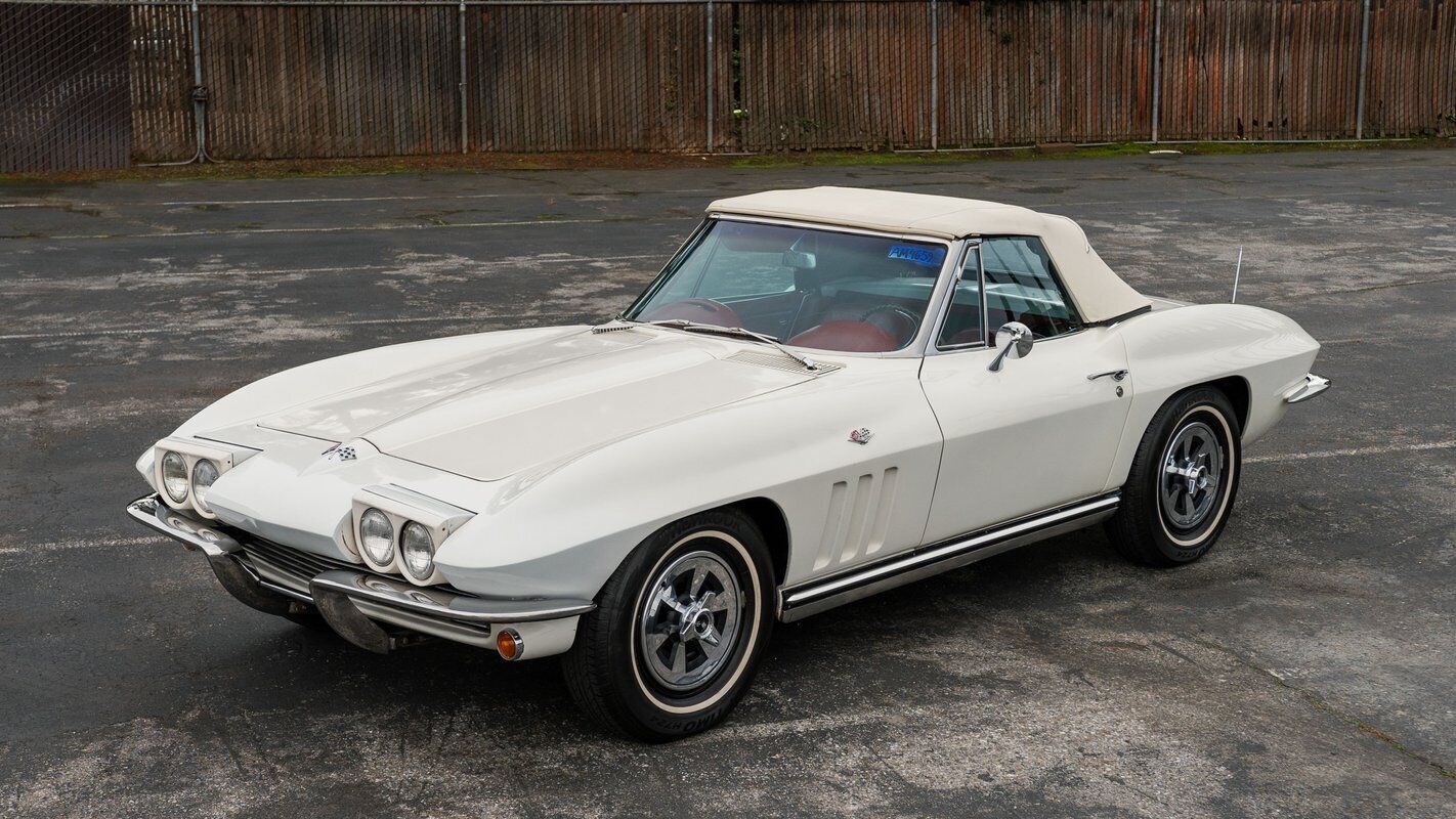 Chevrolet Corvette  1965